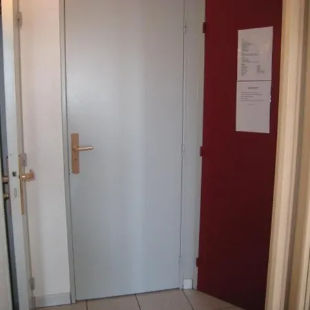 Ensoleillé Pour 5 Pers, Balcon Sud, Proche Remontées Et Commerces, Animaux Acceptés - Fr-1-405-94