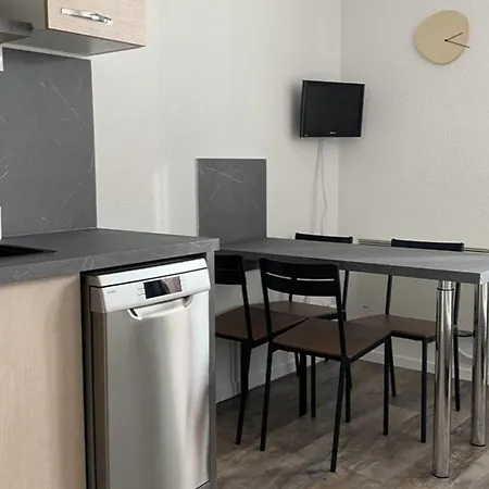 Ensoleillé Pour 5 Pers, Balcon Sud, Proche Remontées Et Commerces, Animaux Acceptés - Fr-1-405-94 Alpe dʼHuez